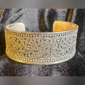 Vintage Mexico Wide Silver Filigree Cuff Bracelet Ornate Paisley Swirl Pattern